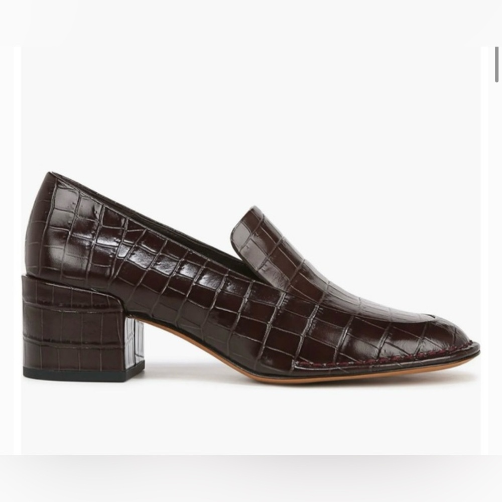 Vince
Millie Alligator
Embossed Loafer Cocoa Brown size 7.5